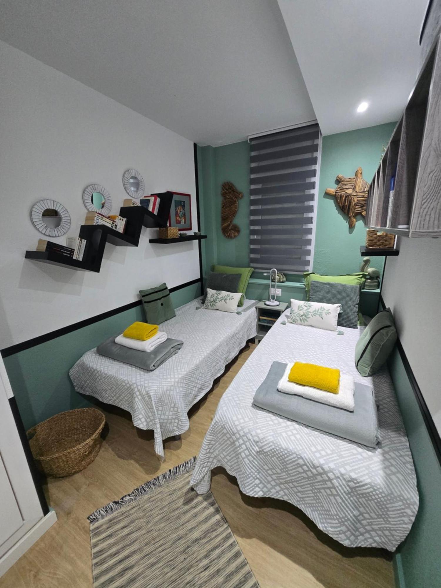 Superbe Appartement Avec Solarium Et Piscine Communautaire Rosas Exteriör bild